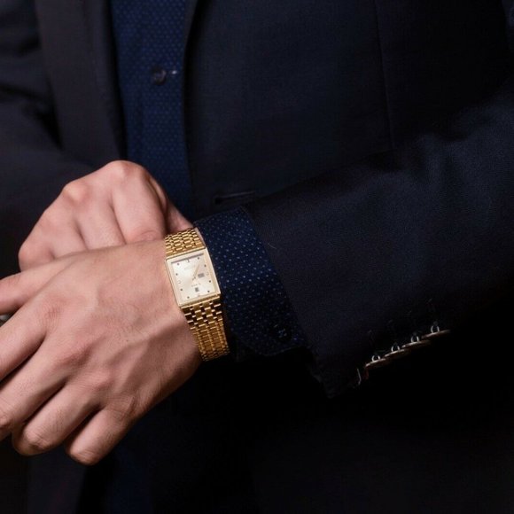 Sicura Gold Watch